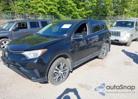 2018 Toyota Rav4 Le z USA, uszkodzony, nr VIN 2T3BFREV7JW717251